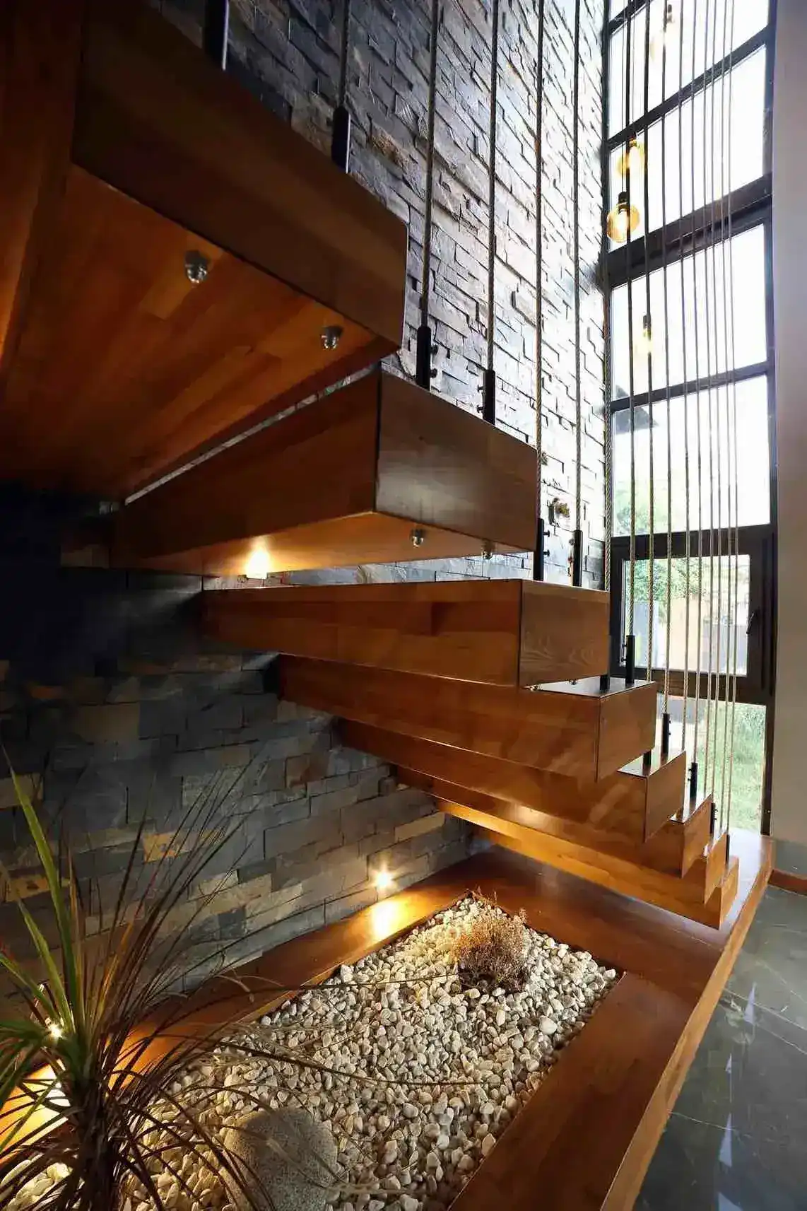 Gri 16 – Detay Görünümü